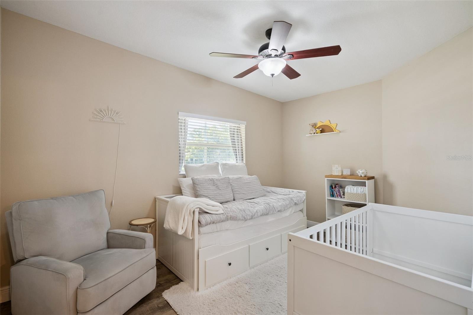 TWIN LAKES ESTATES - Residential