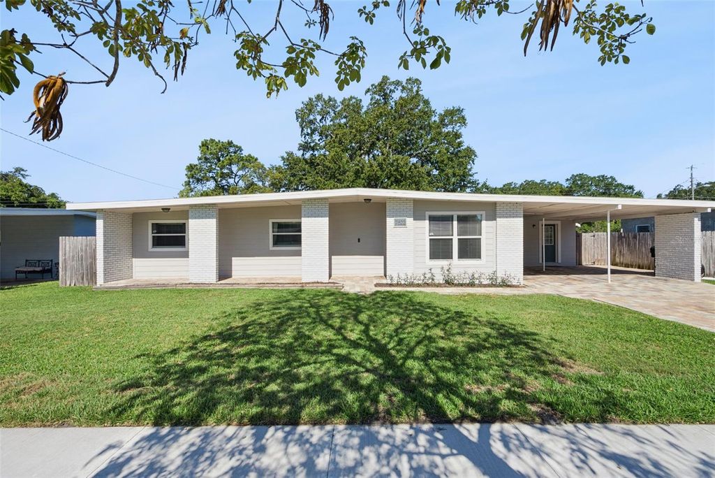 Photo of 7522 Lovely Lane, Orlando, FL 32810 (MLS # G5112595)