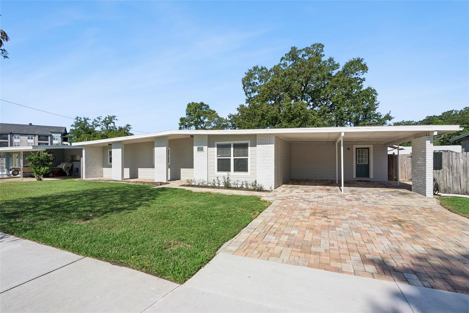 TWIN LAKES ESTATES - Residential