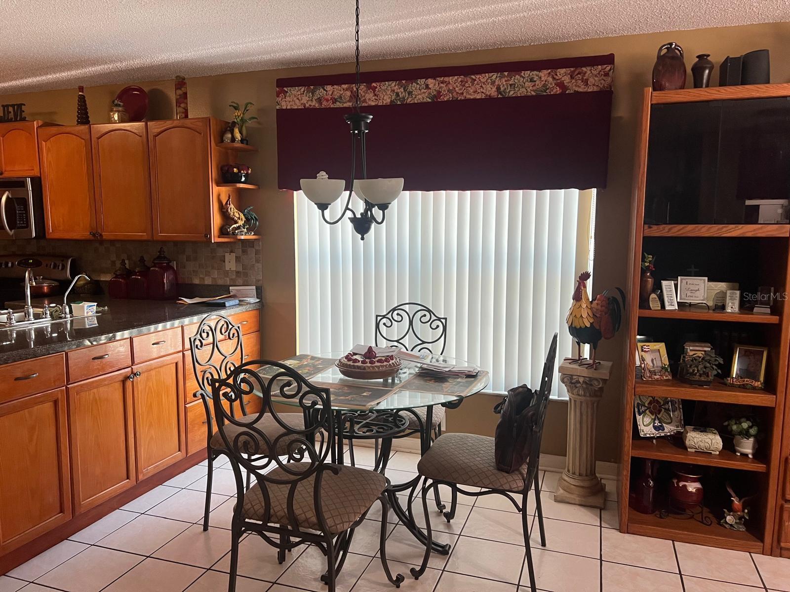 411 PEPPERMILL CIRCLE