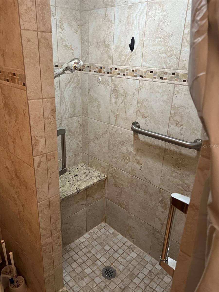 SANDY ACRES ESTATE - Residential