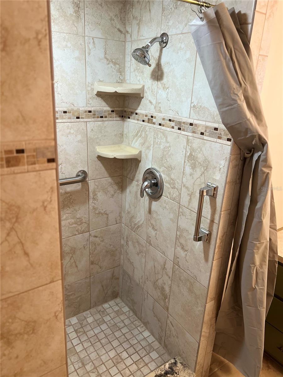 SANDY ACRES ESTATE - Residential
