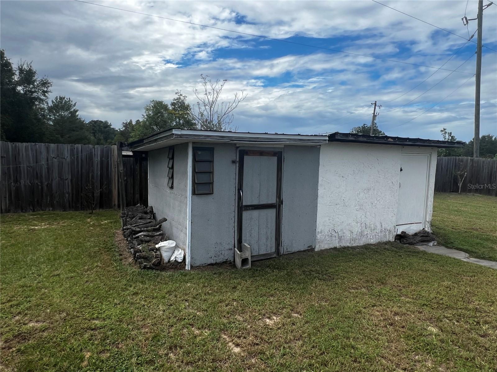 SANDY ACRES ESTATE - Residential