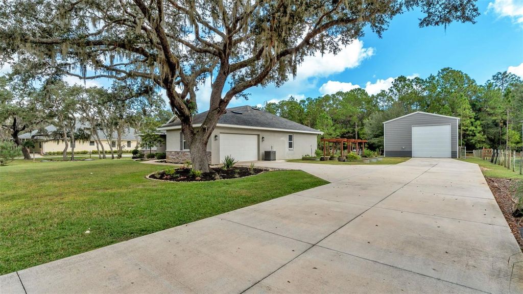 Photo of 6415 Pompano Drive, Clermont, FL 34714 (MLS # L4956716)