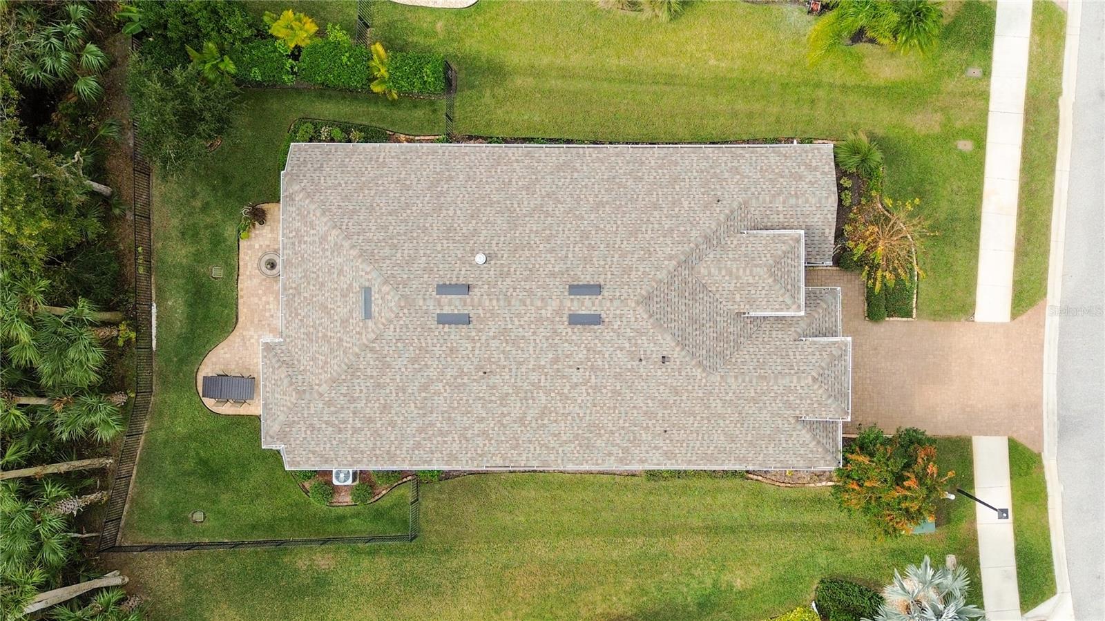 COUNTRY CLUB HARBOR - Residential