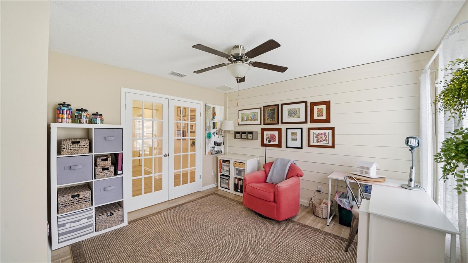 COUNTRY CLUB HARBOR - Residential