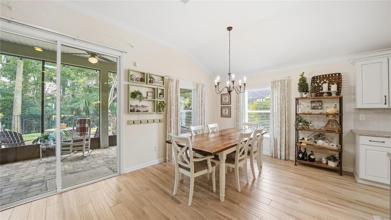 COUNTRY CLUB HARBOR - Residential