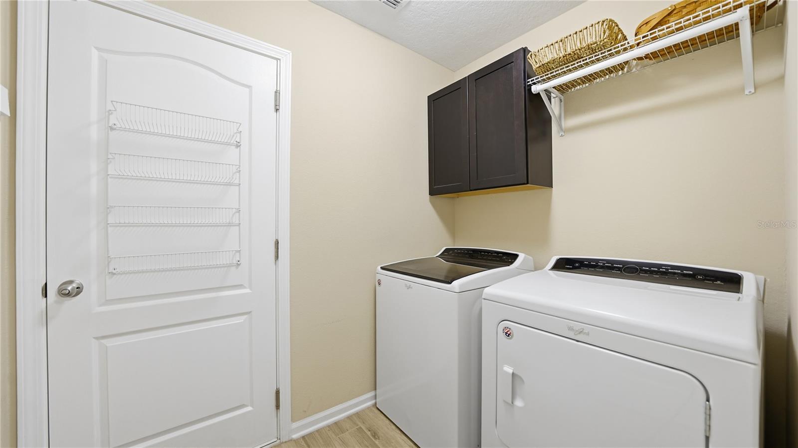 COUNTRY CLUB HARBOR - Residential