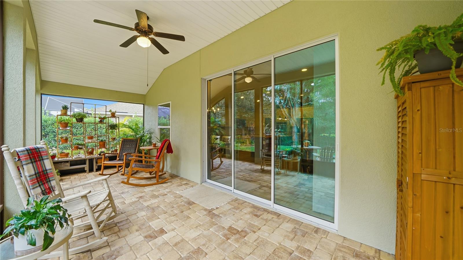 COUNTRY CLUB HARBOR - Residential