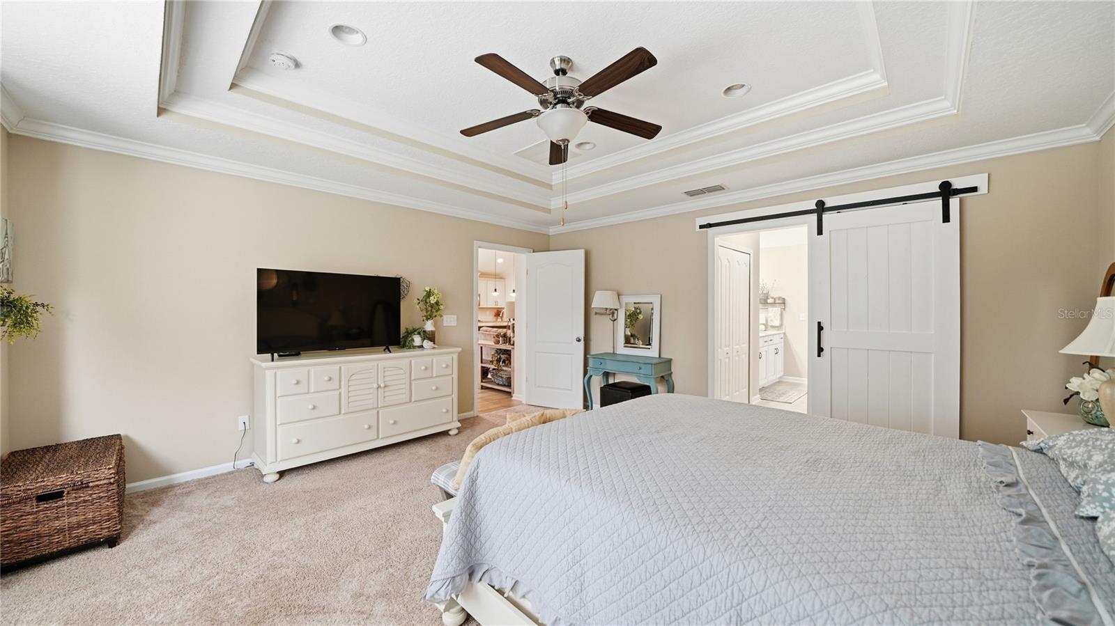 COUNTRY CLUB HARBOR - Residential