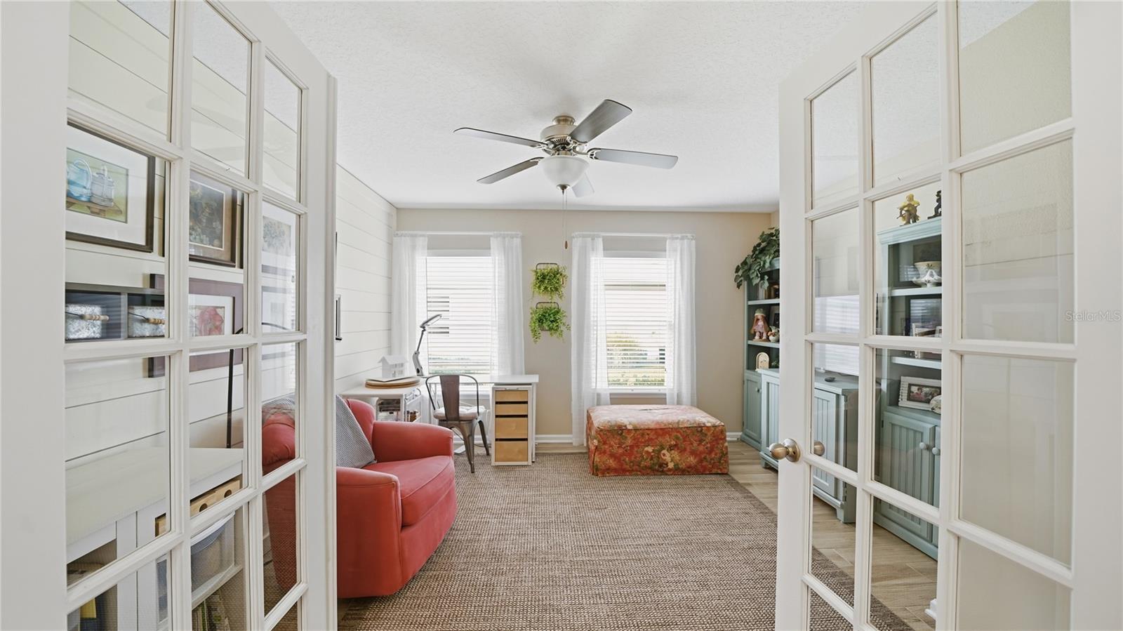 COUNTRY CLUB HARBOR - Residential