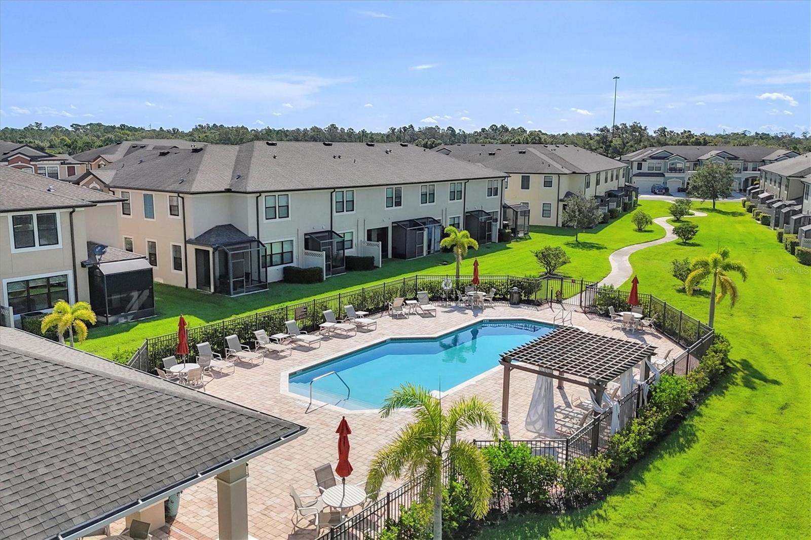 CREEKWOOD TOWNHOMES - Residential