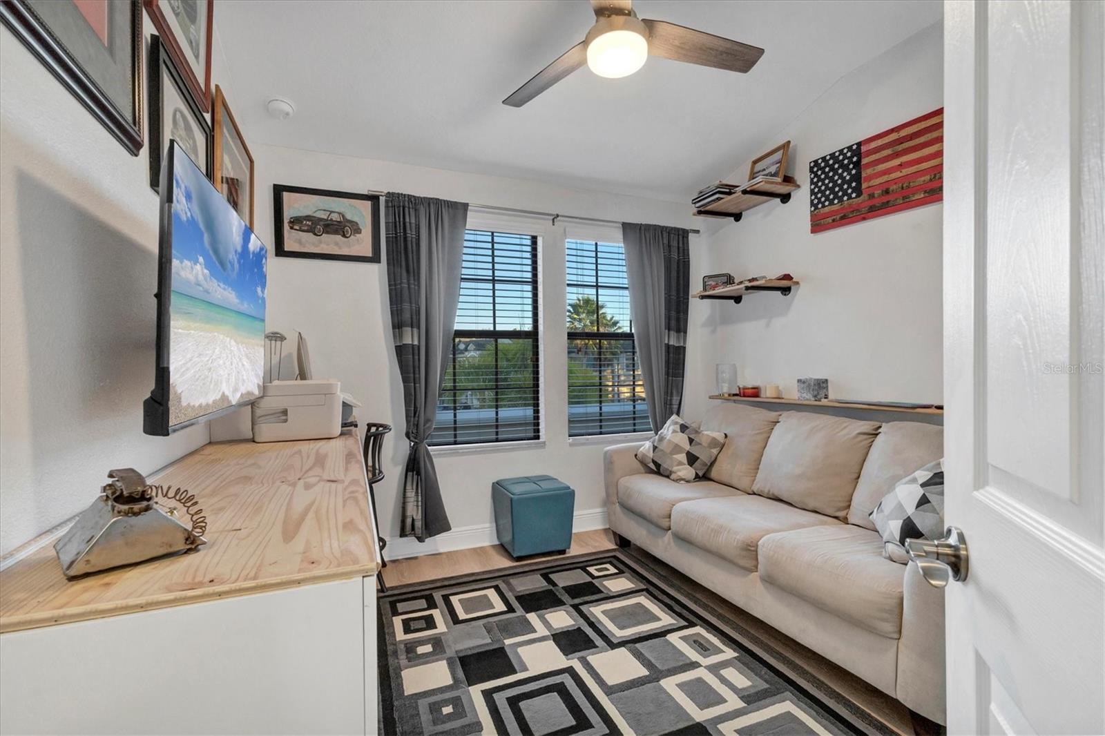 CREEKWOOD TOWNHOMES - Residential