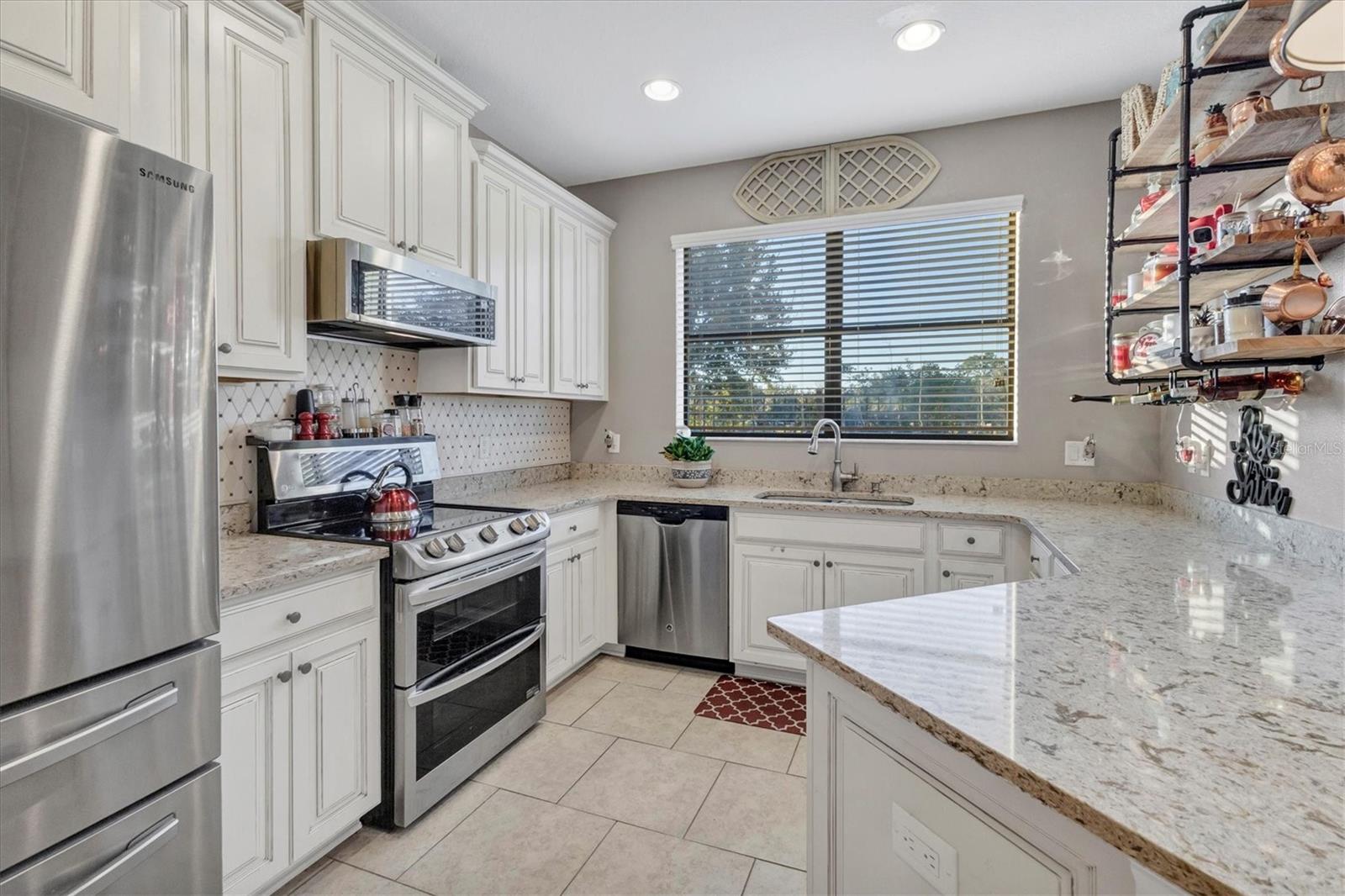 CREEKWOOD TOWNHOMES - Residential