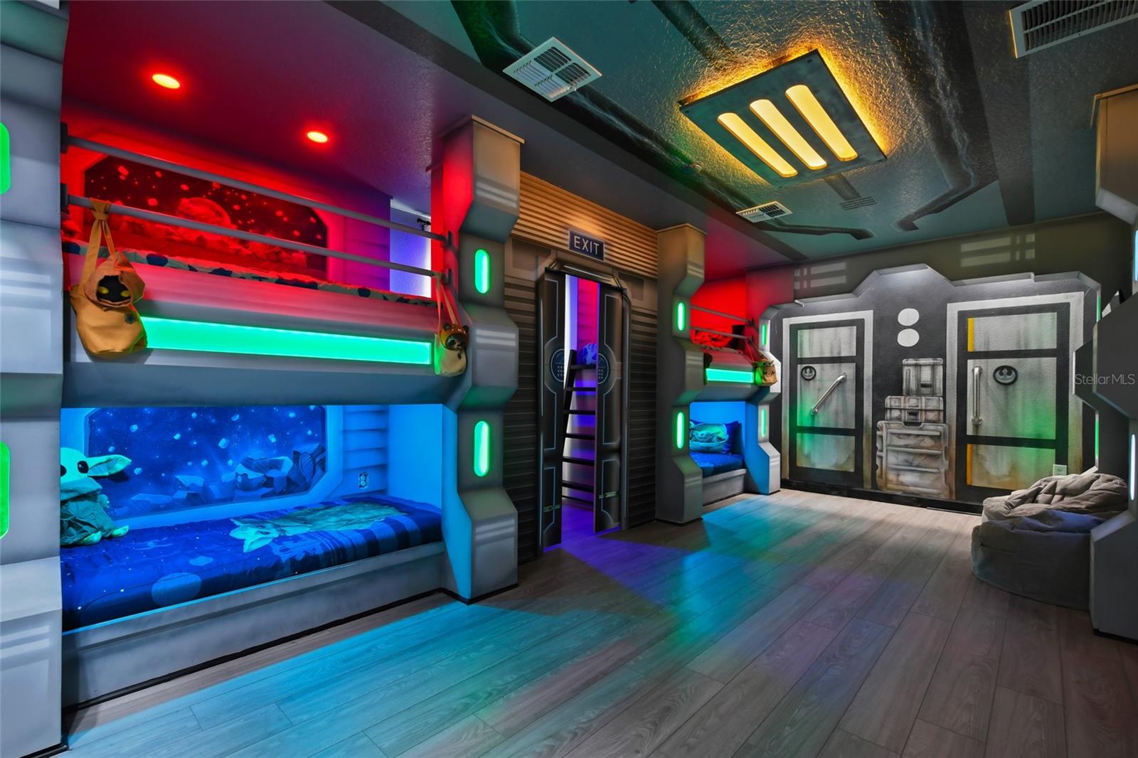 COVE AT STOREY LAKE 4 - Residential