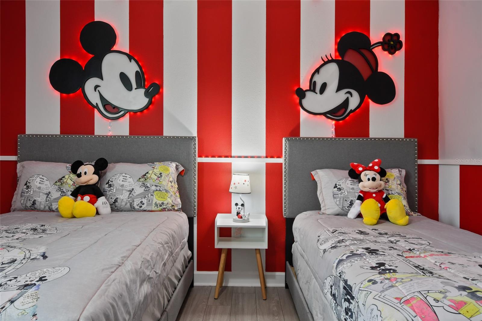 COVE AT STOREY LAKE 4 - Residential