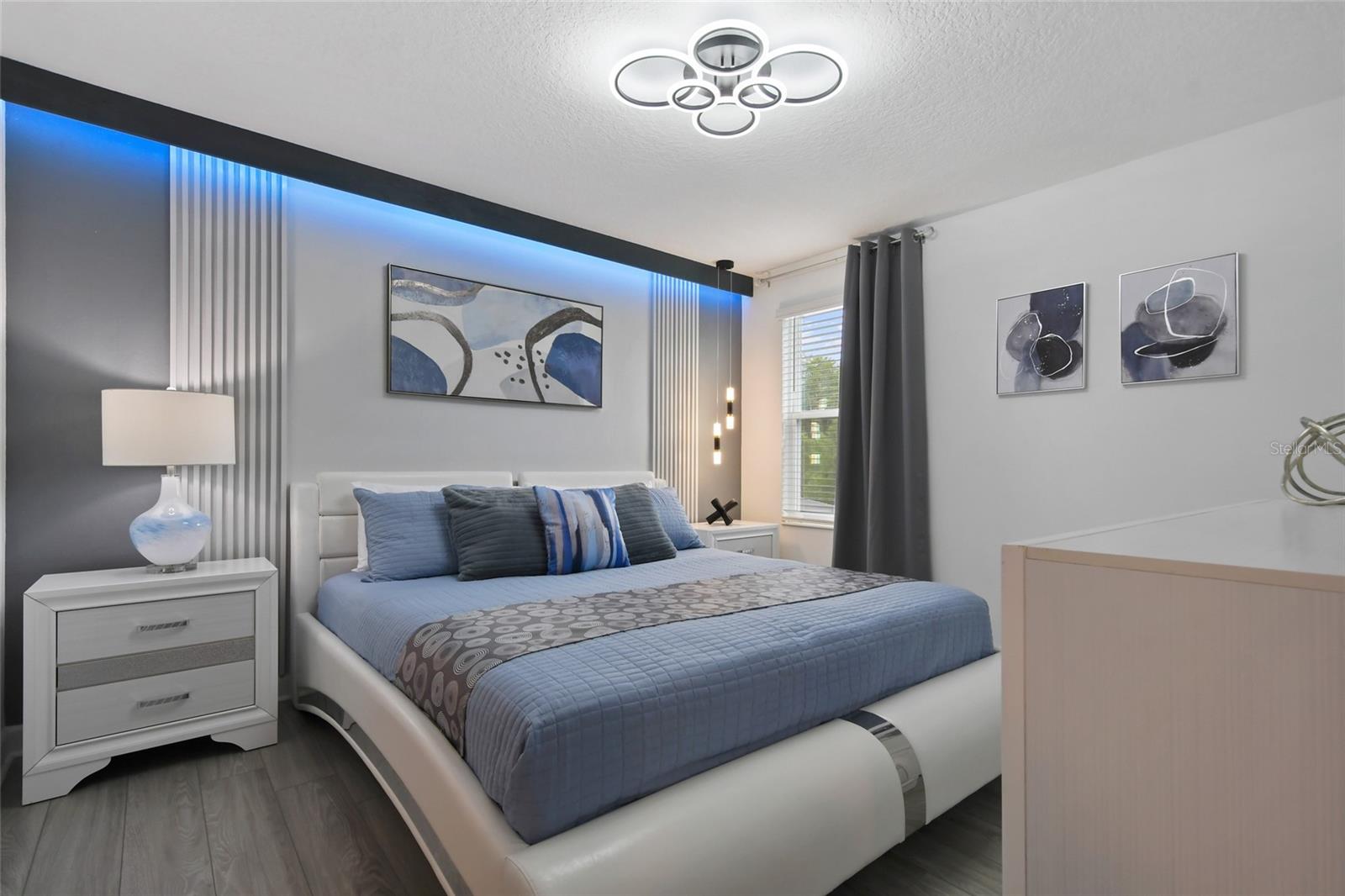 COVE AT STOREY LAKE 4 - Residential