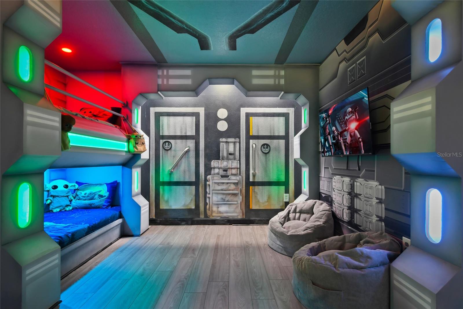 COVE AT STOREY LAKE 4 - Residential