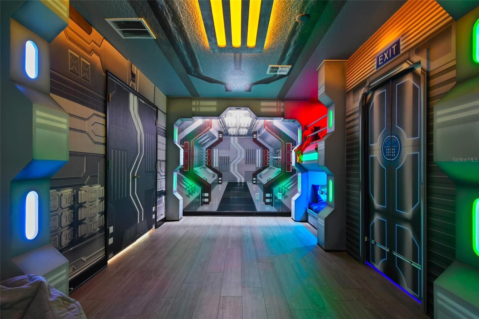 COVE AT STOREY LAKE 4 - Residential