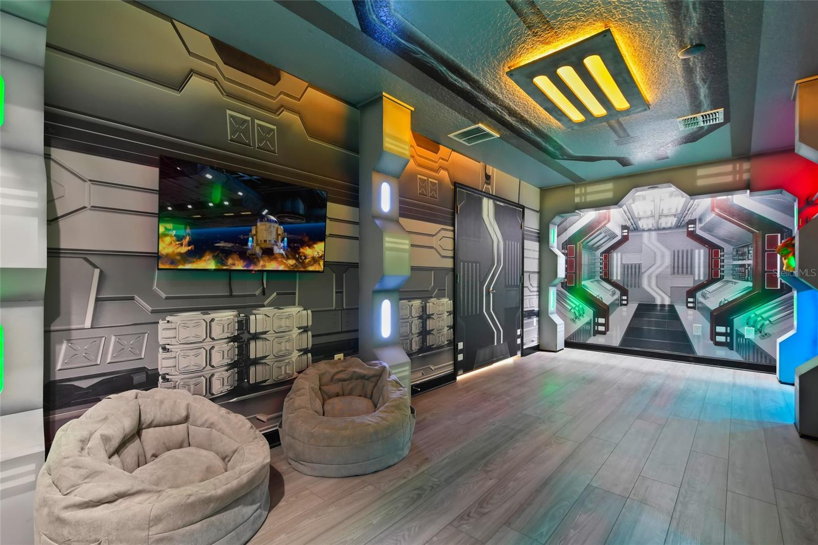 COVE AT STOREY LAKE 4 - Residential