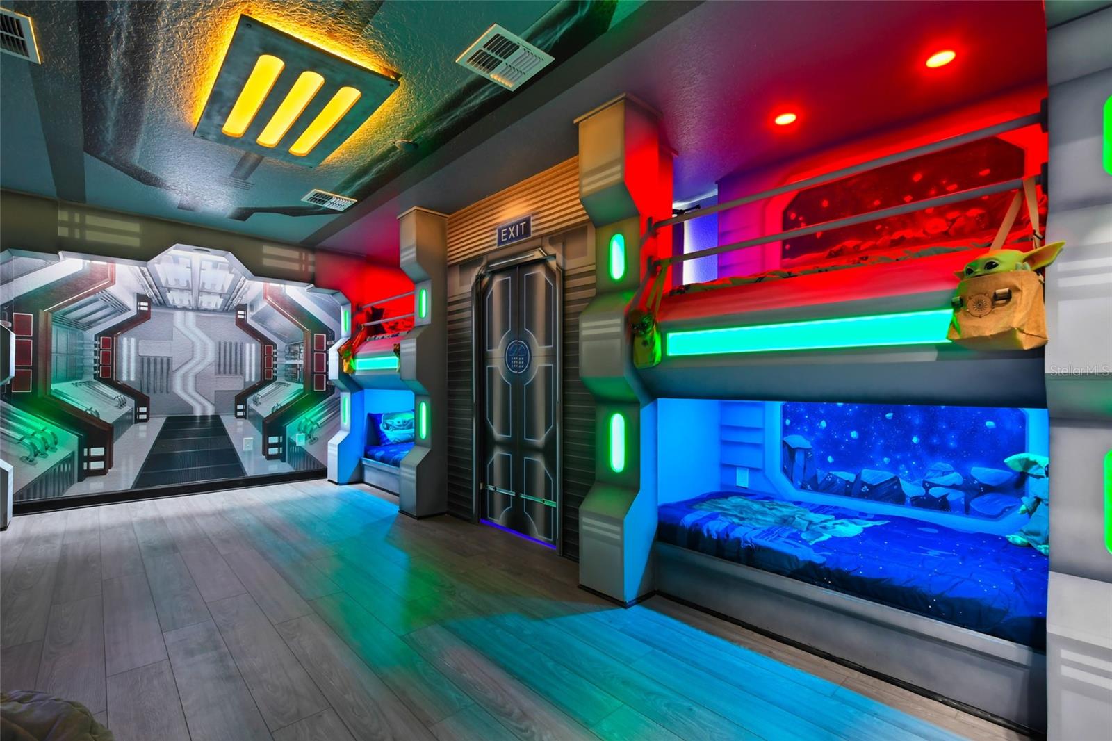 COVE AT STOREY LAKE 4 - Residential