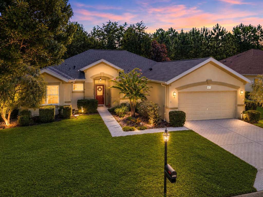 Photo of 13171 SE 97th Terrace Road, Summerfield, FL 34491 (MLS # G5116630)