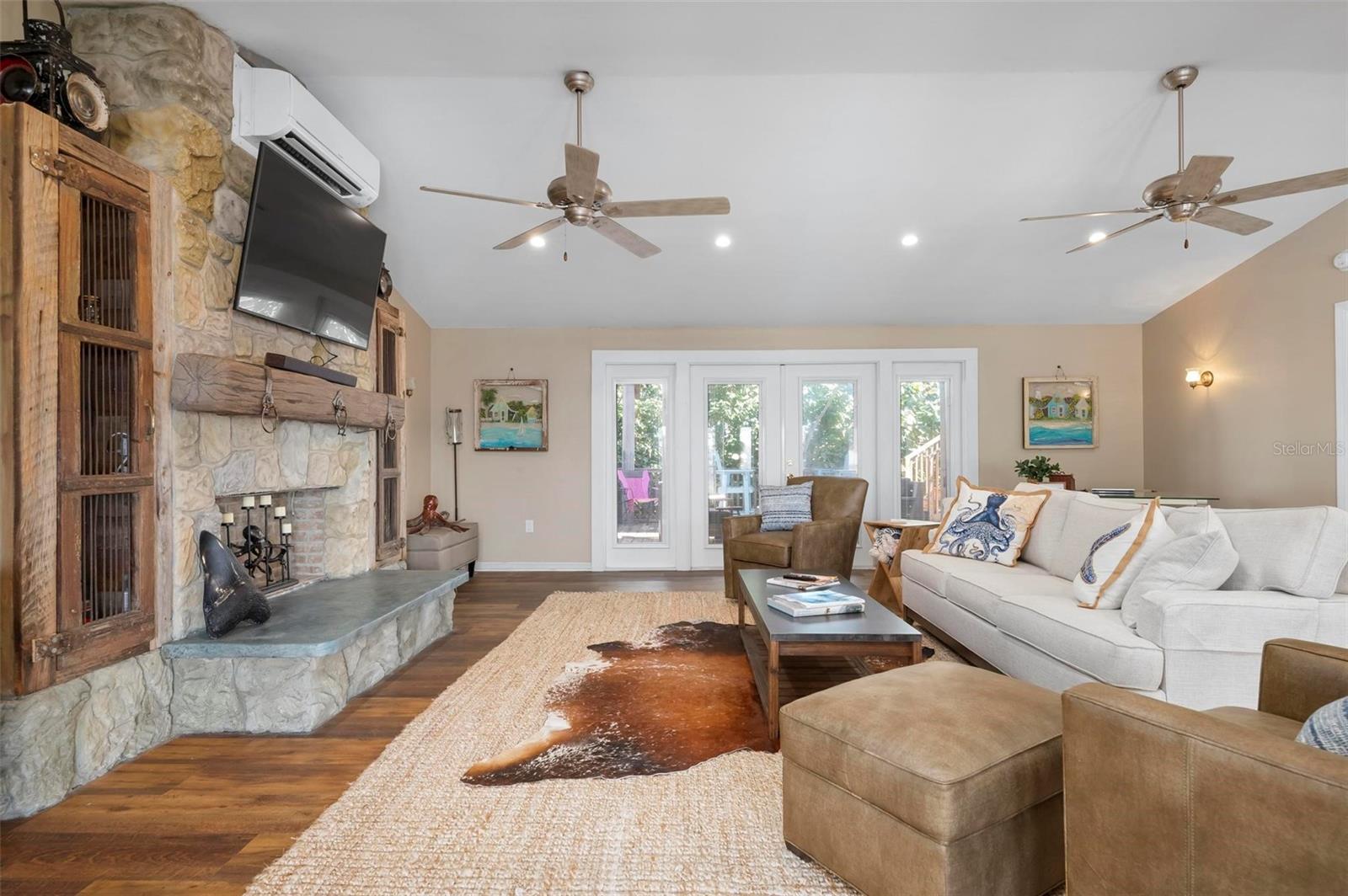 397 FLAMINGO DRIVE