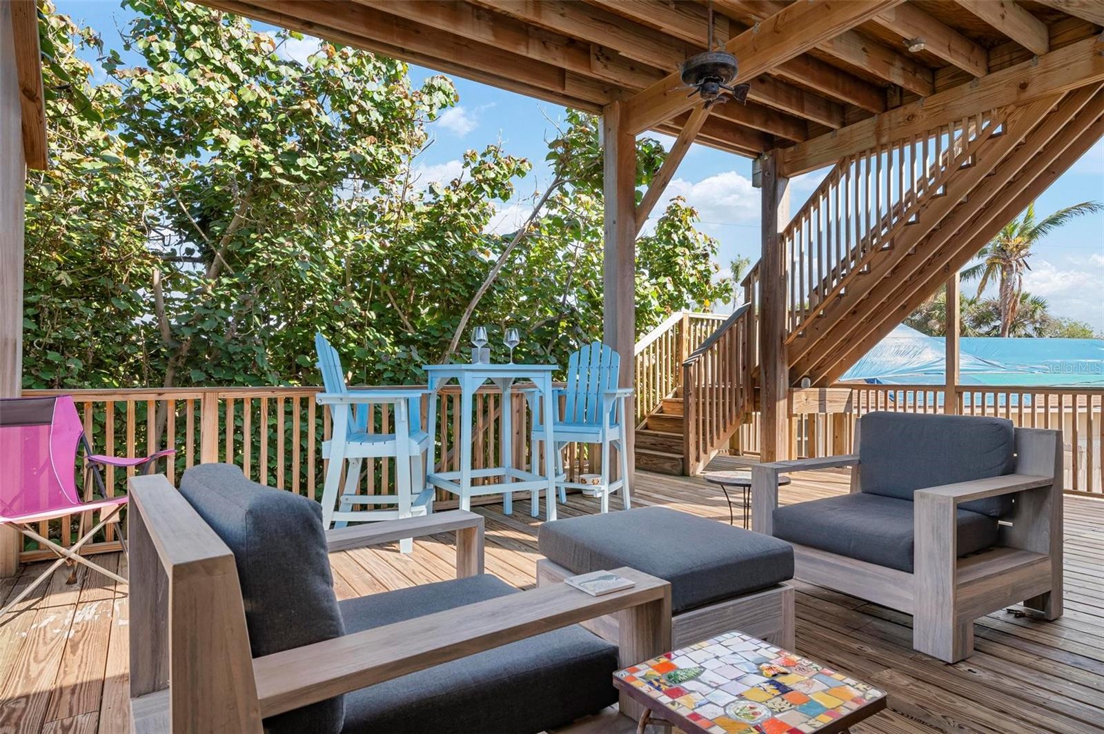 GOLDEN BEACH - Residential