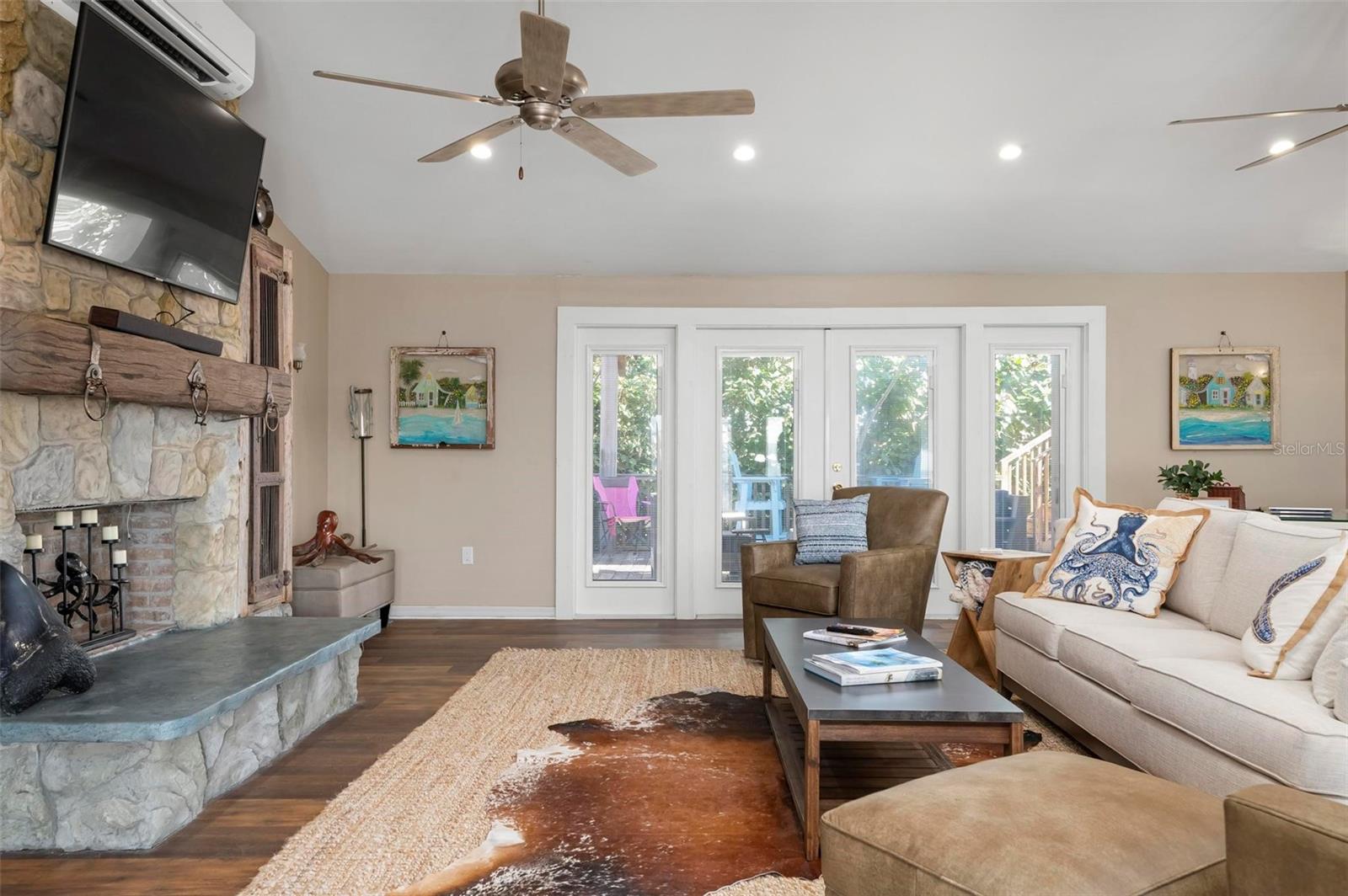 397 FLAMINGO DRIVE