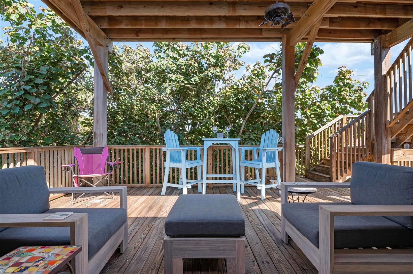 GOLDEN BEACH - Residential