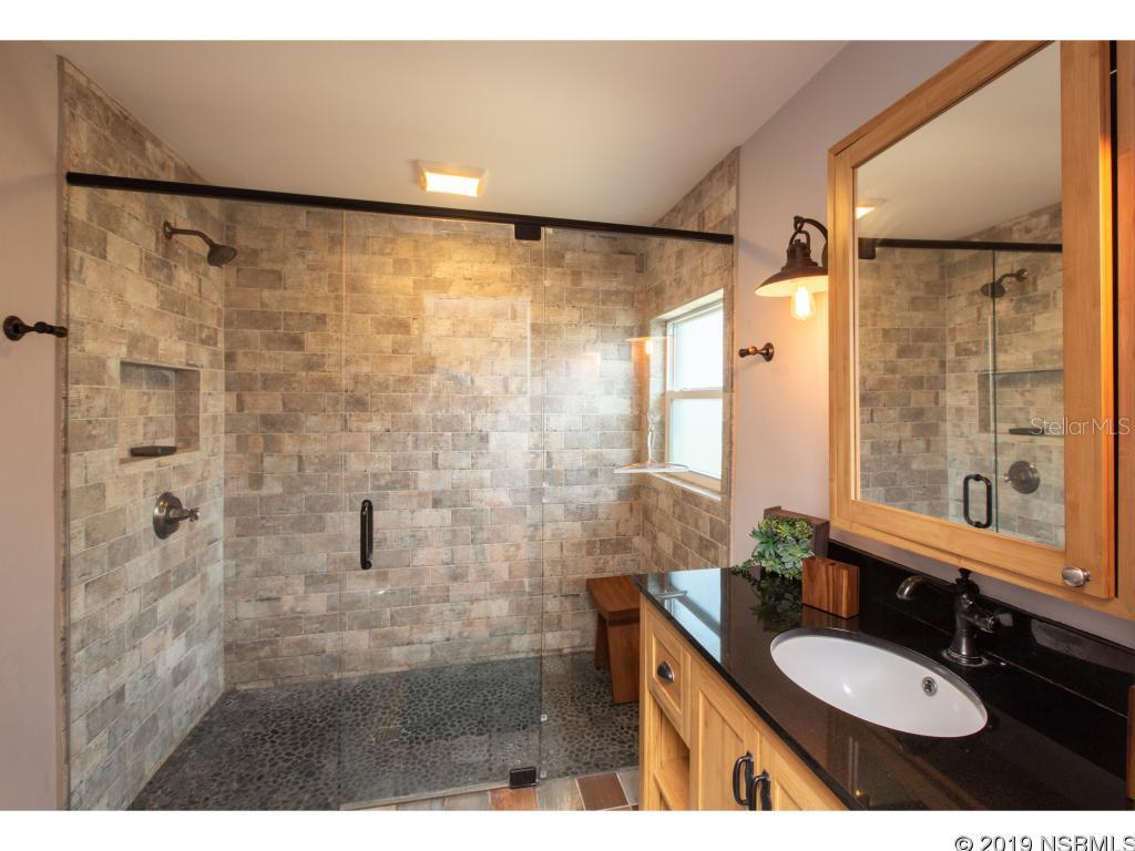 Harbor Oaks Unit 01 - Residential Lease