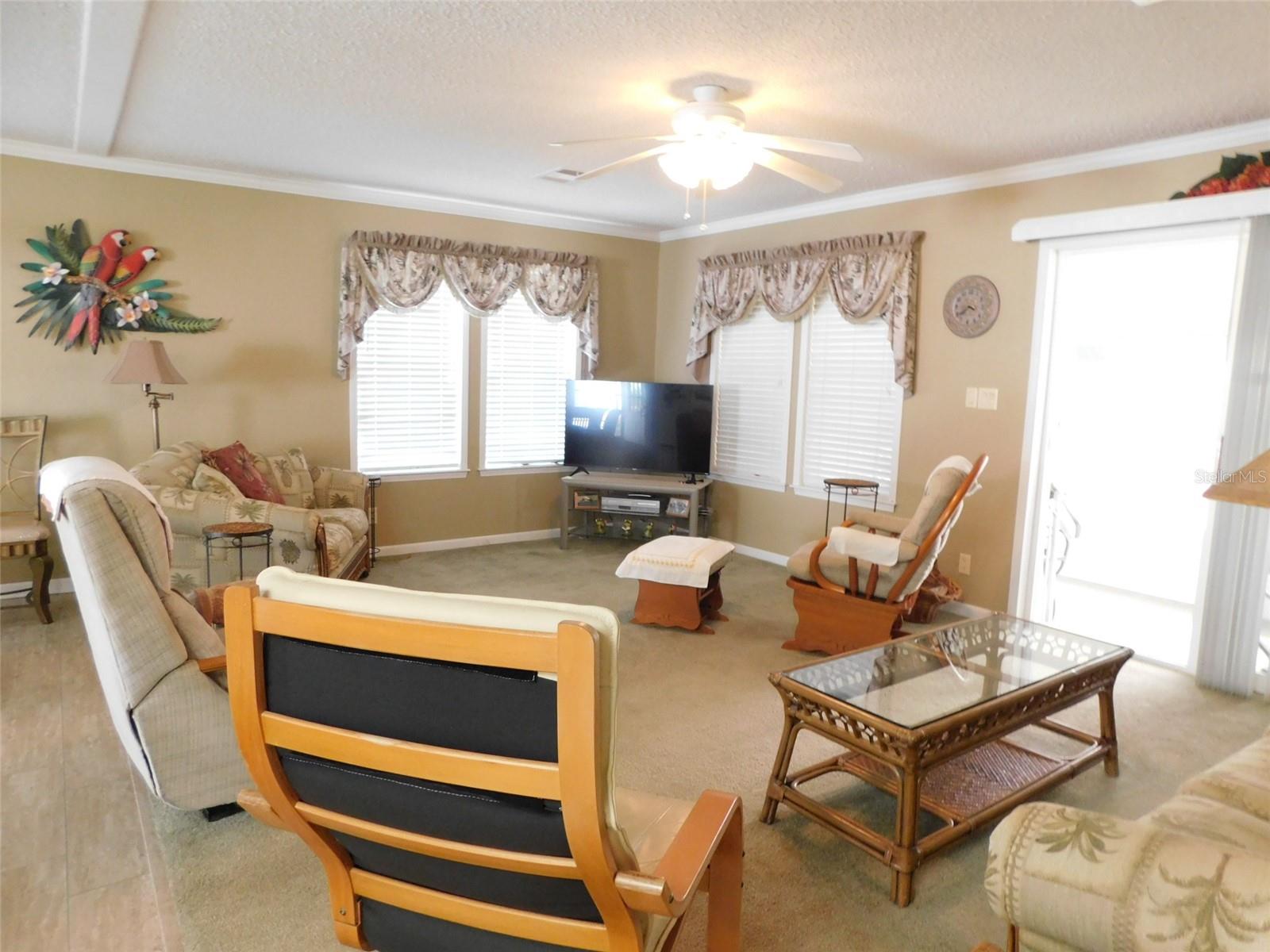 SUNNY BREEZE MOBILE HOME PARK - Residential