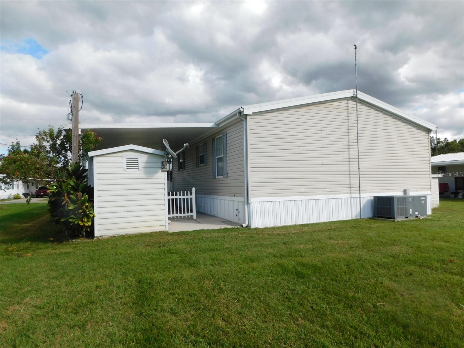 SUNNY BREEZE MOBILE HOME PARK - Residential