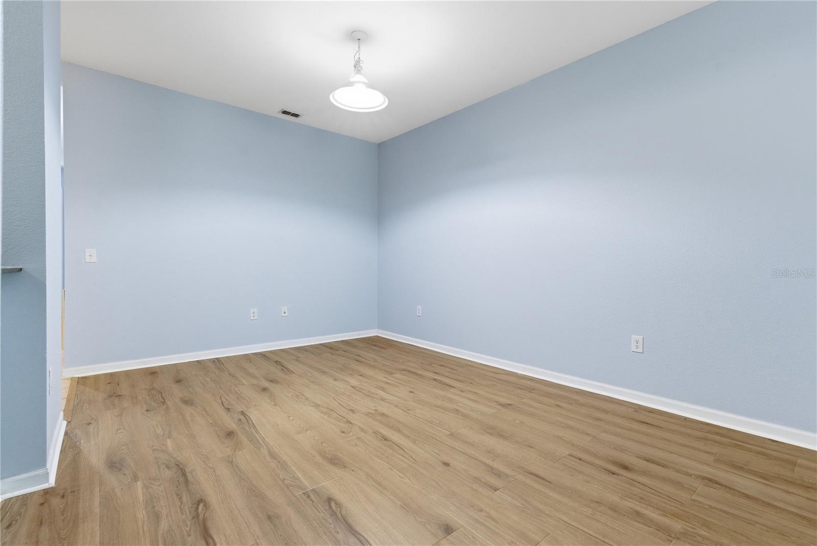 WEXFORD TWNHMS - Residential