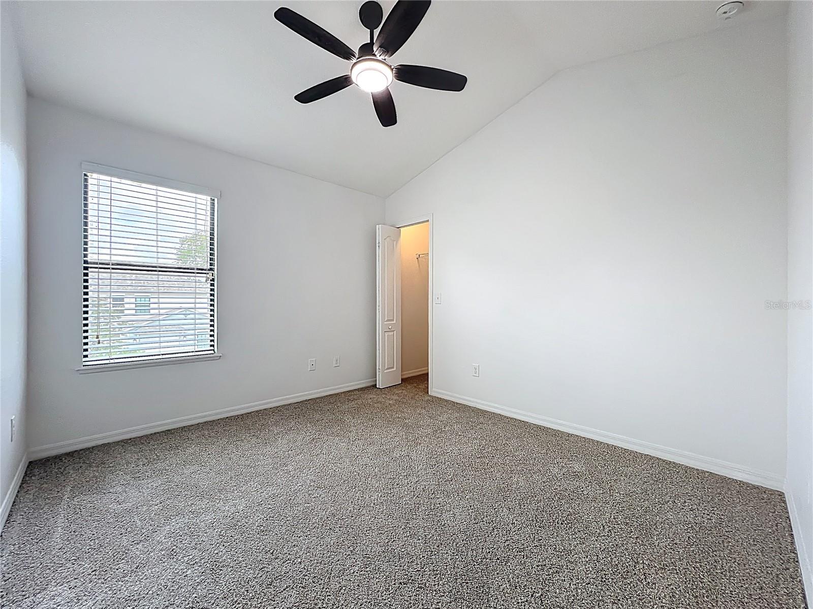 WINDSOR LAKE TWNHMS - Residential