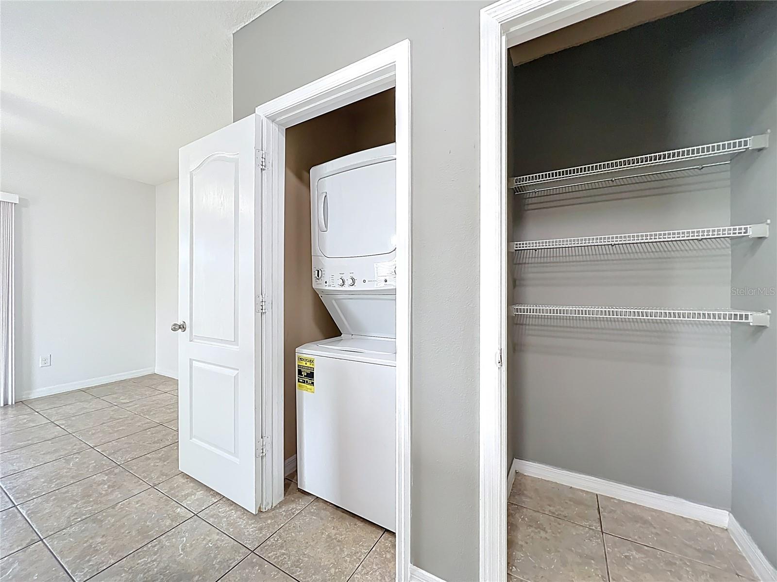 WINDSOR LAKE TWNHMS - Residential