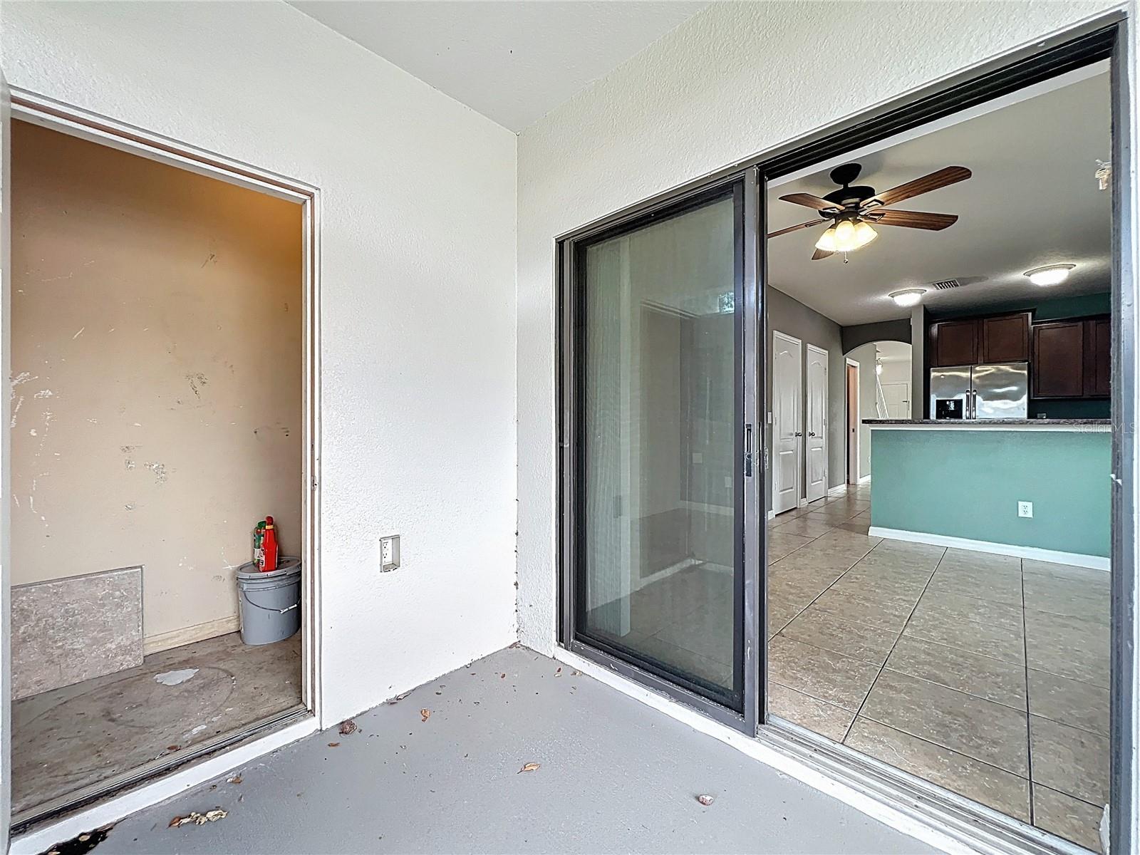 WINDSOR LAKE TWNHMS - Residential