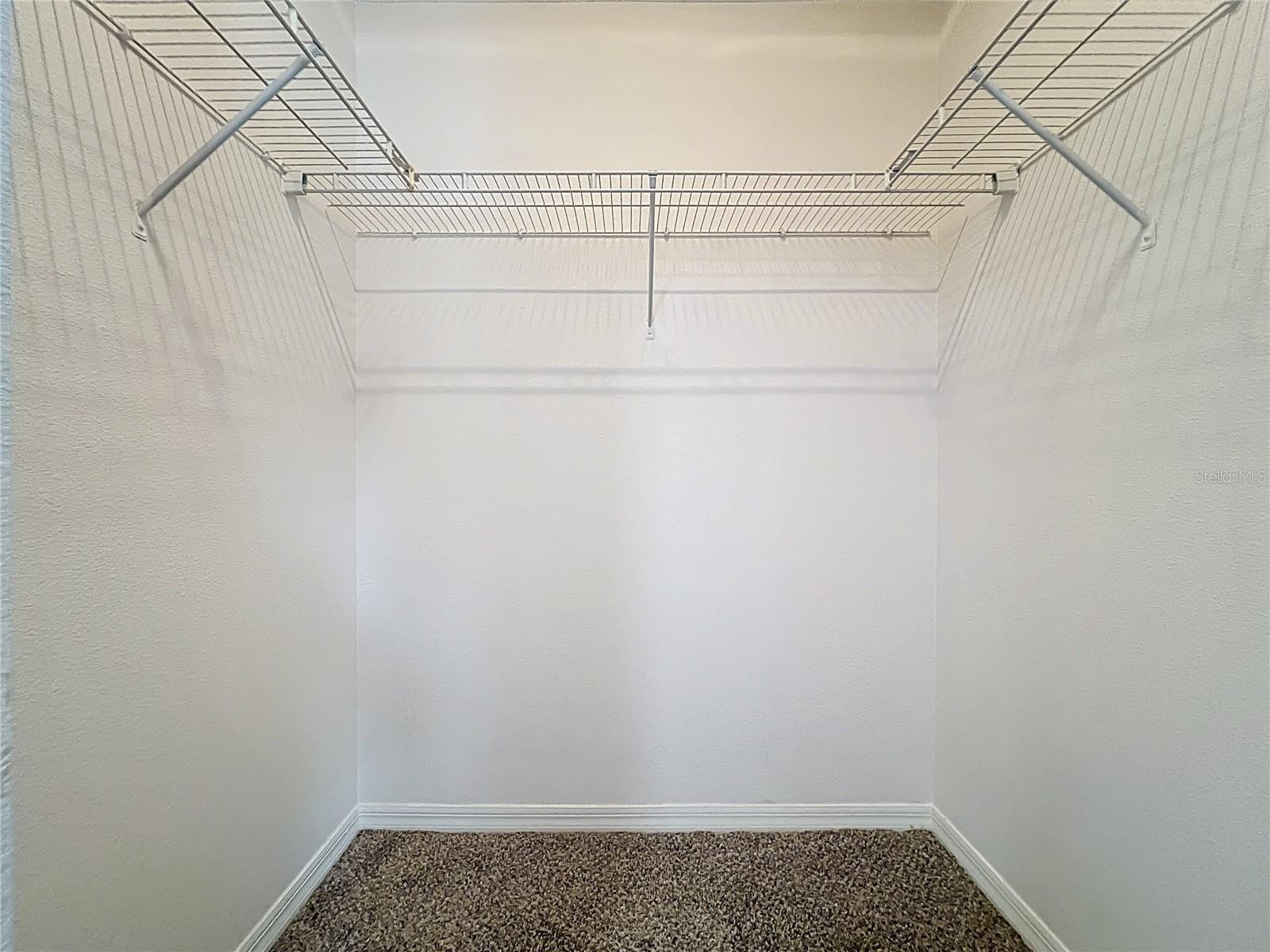 WINDSOR LAKE TWNHMS - Residential