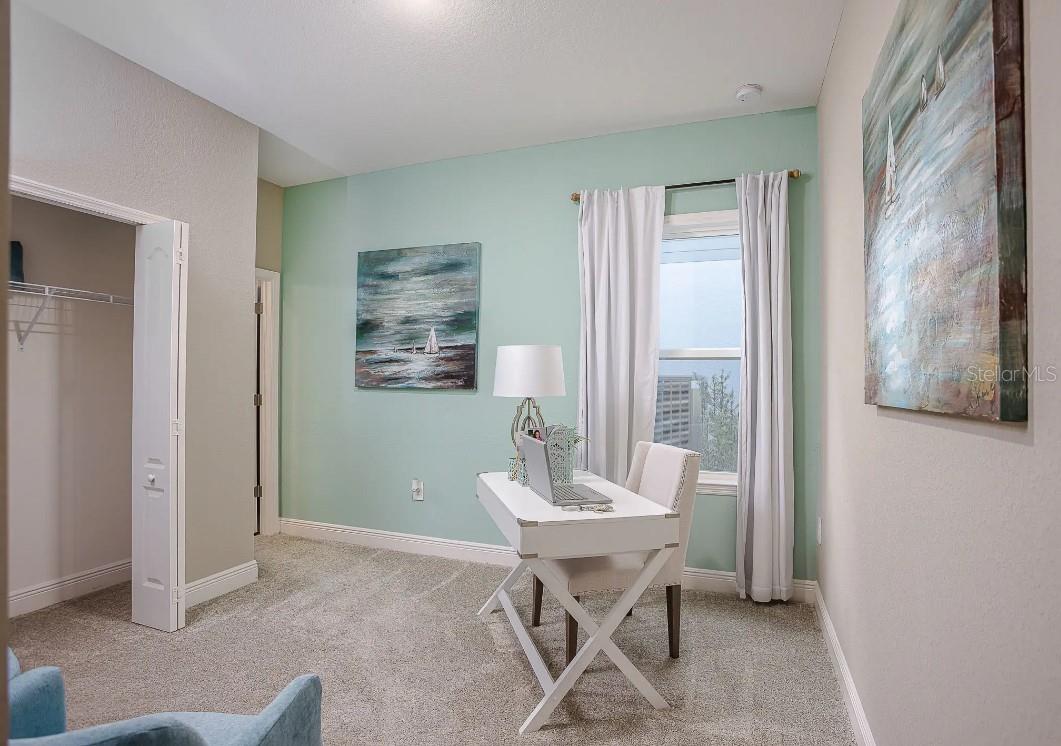 ROYAL HIGHLANDS - Residential