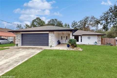 A home in DUNNELLON