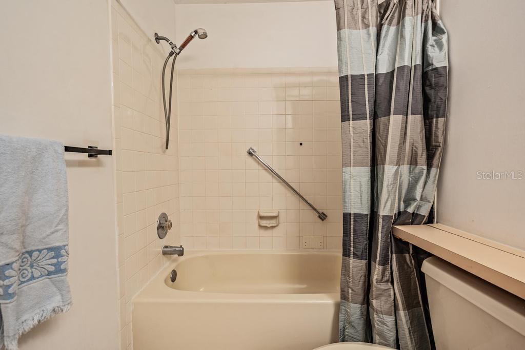 STEEPLECHASE PH - Residential