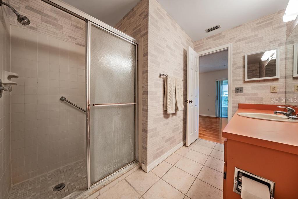 STEEPLECHASE PH - Residential