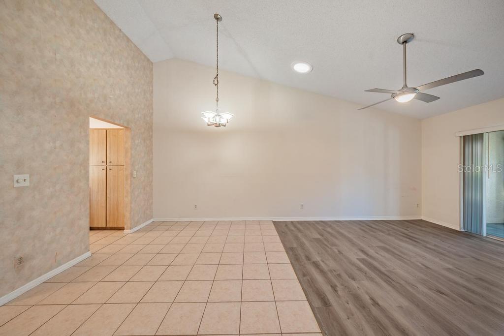 STEEPLECHASE PH - Residential