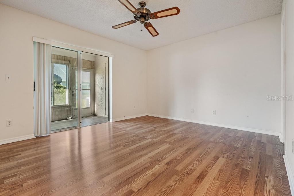 STEEPLECHASE PH - Residential