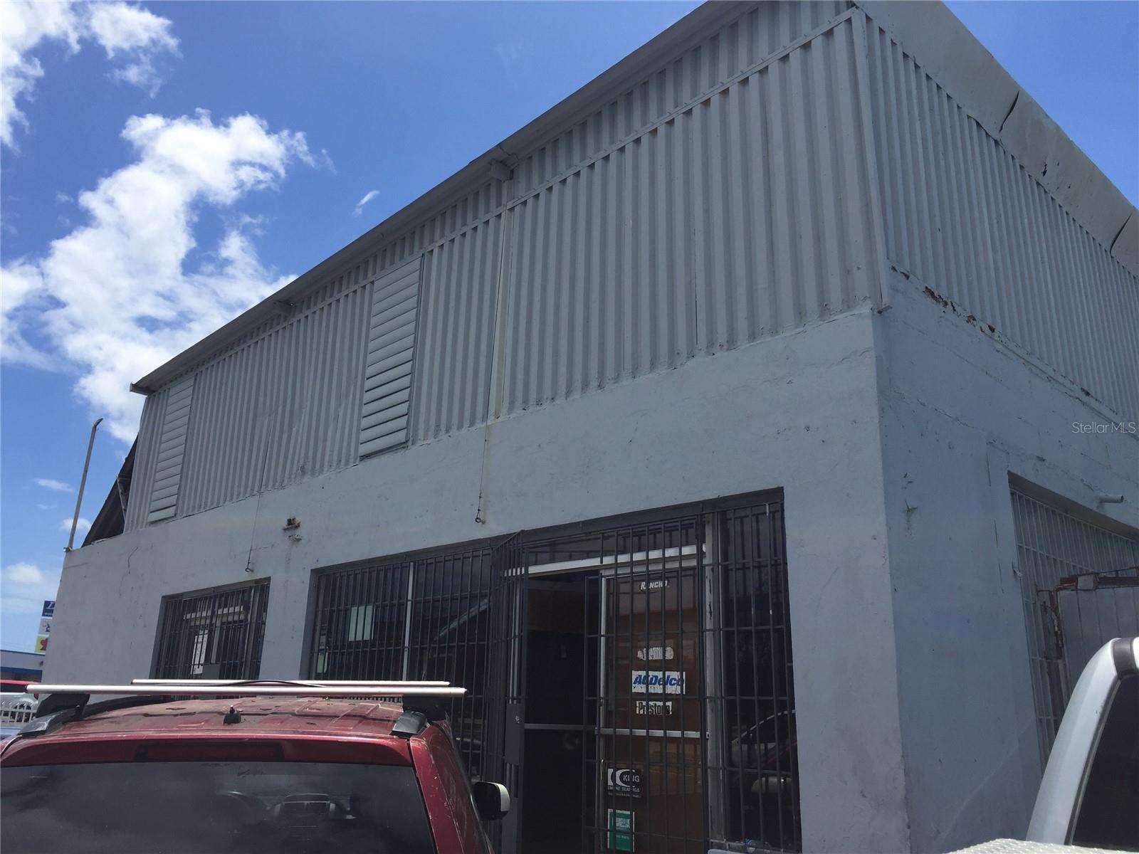 1710 Las Lomas Dev. JESUS T. PINERO AVE.