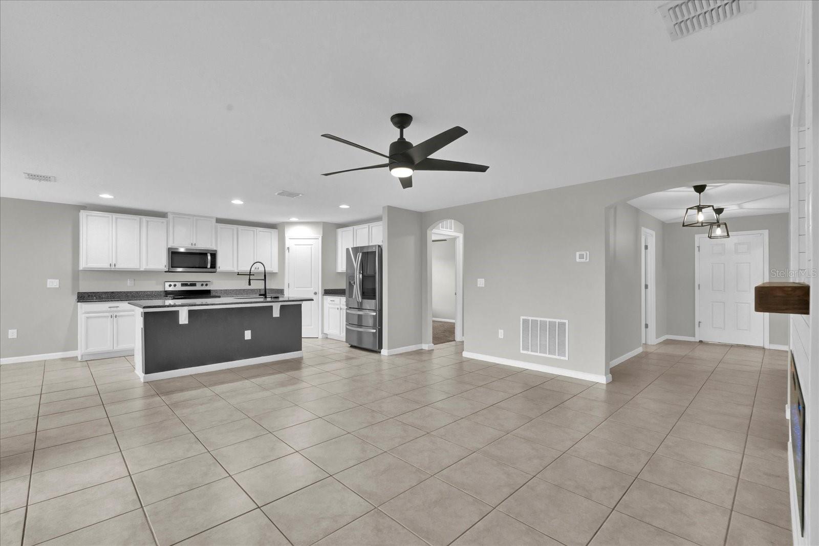 3405 YARIAN DRIVE