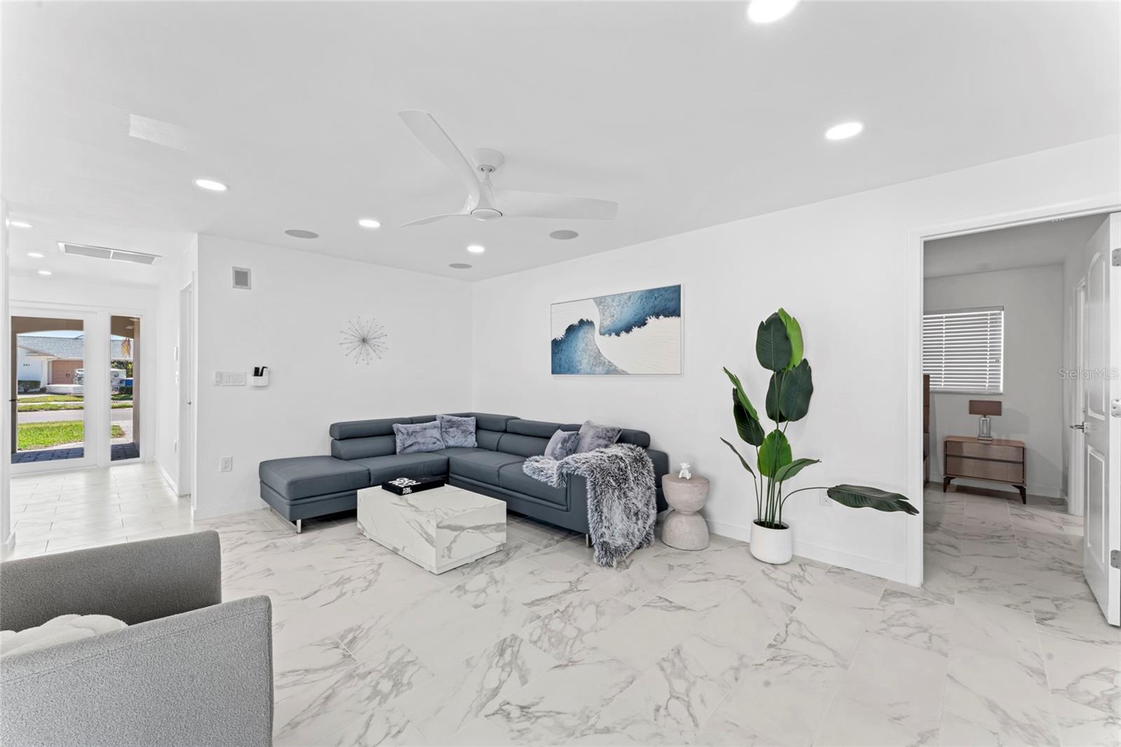 ISLAND ESTATES OF CLEARWATER - Residential Lease