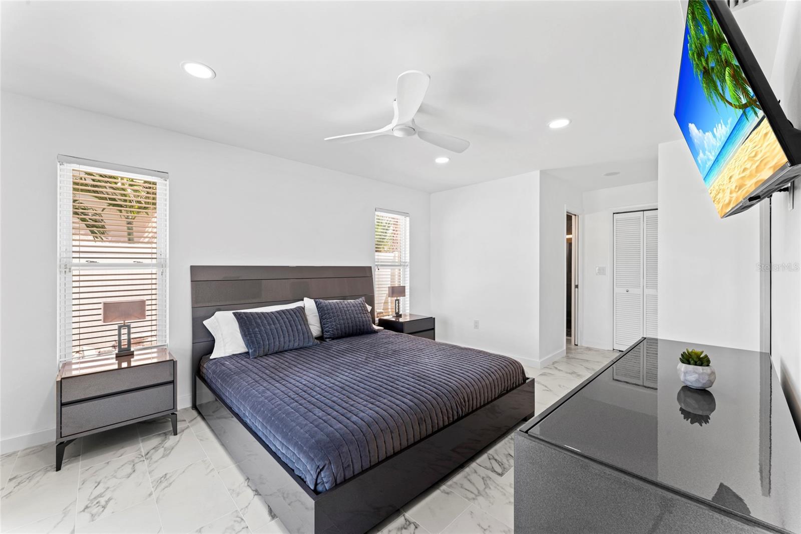 ISLAND ESTATES OF CLEARWATER - Residential Lease