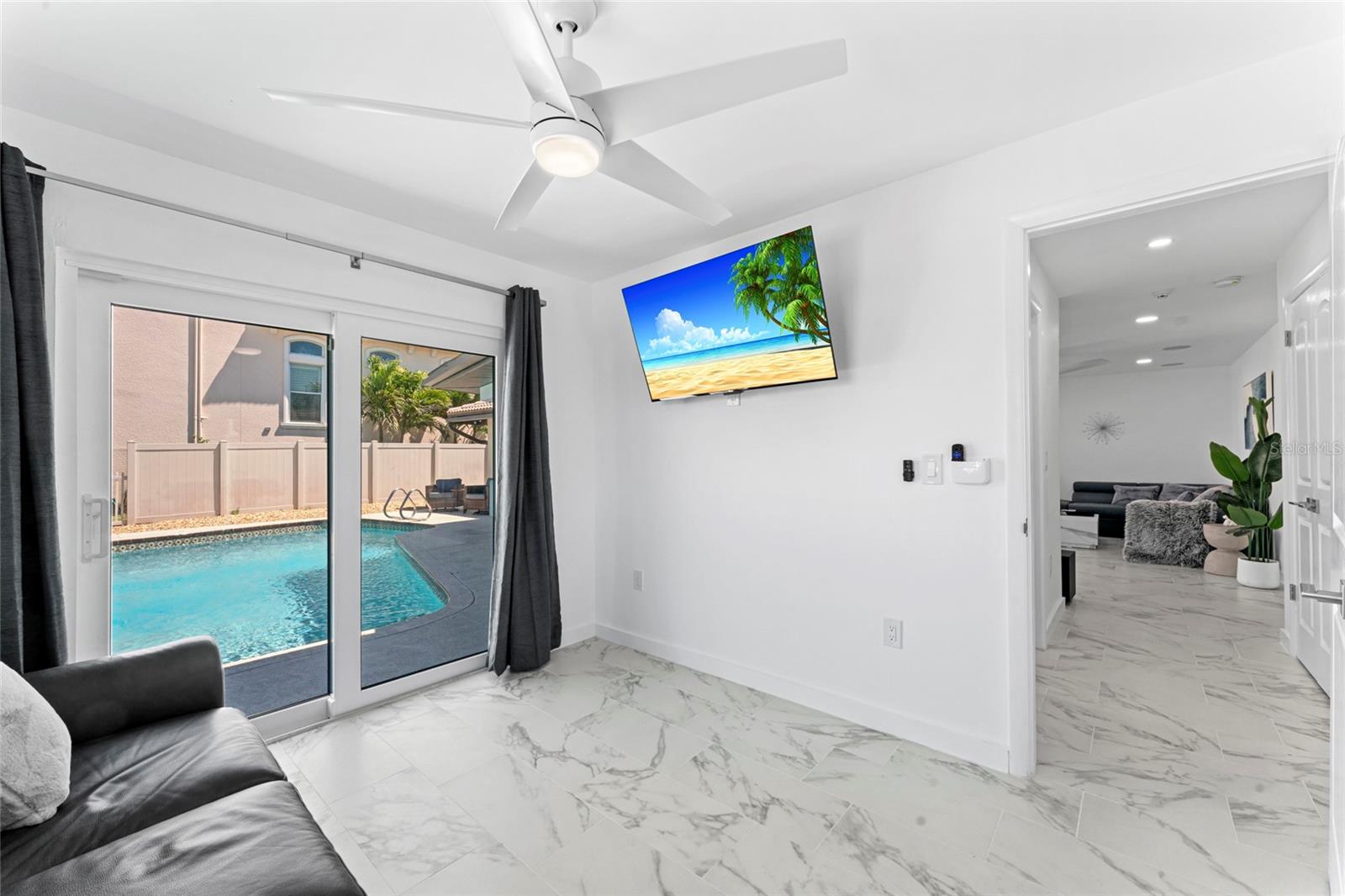 ISLAND ESTATES OF CLEARWATER - Residential Lease