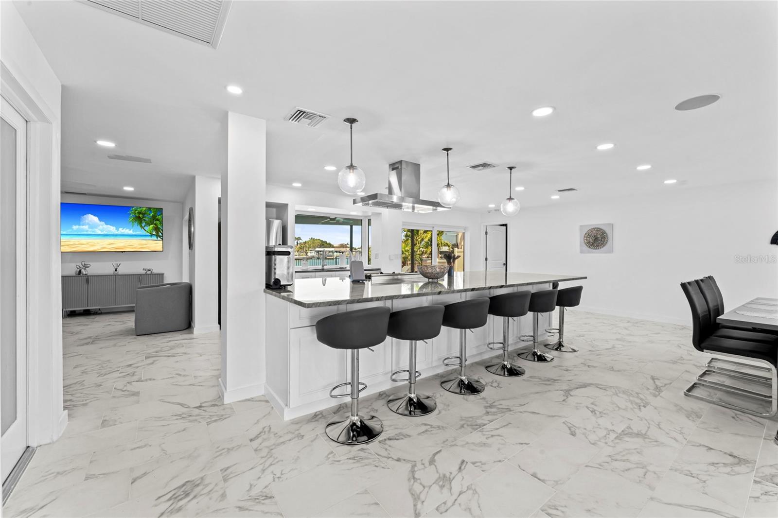 ISLAND ESTATES OF CLEARWATER - Residential Lease